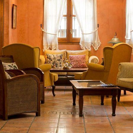 Hotel Restaurante La Masieta Крейшель Екстер'єр фото