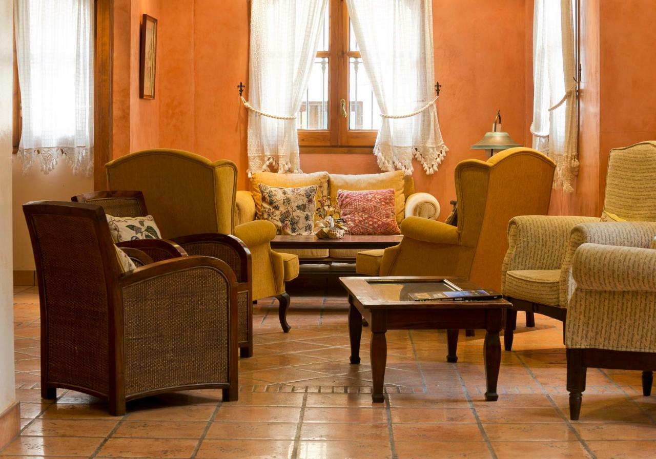 Hotel Restaurante La Masieta Крейшель Екстер'єр фото